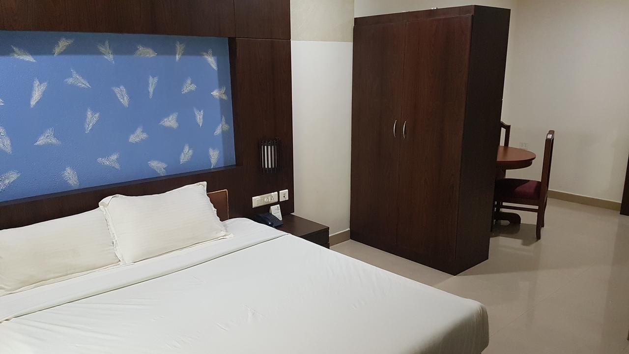 The Central Park Kollam Exterior photo